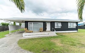 Mount Maunganui House