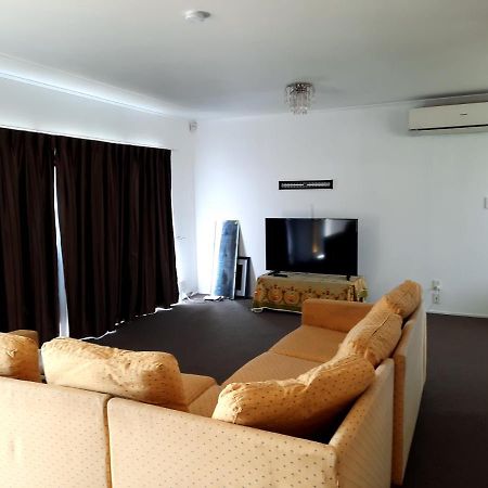 Mount Maunganui House Hotel Tauranga Exterior photo